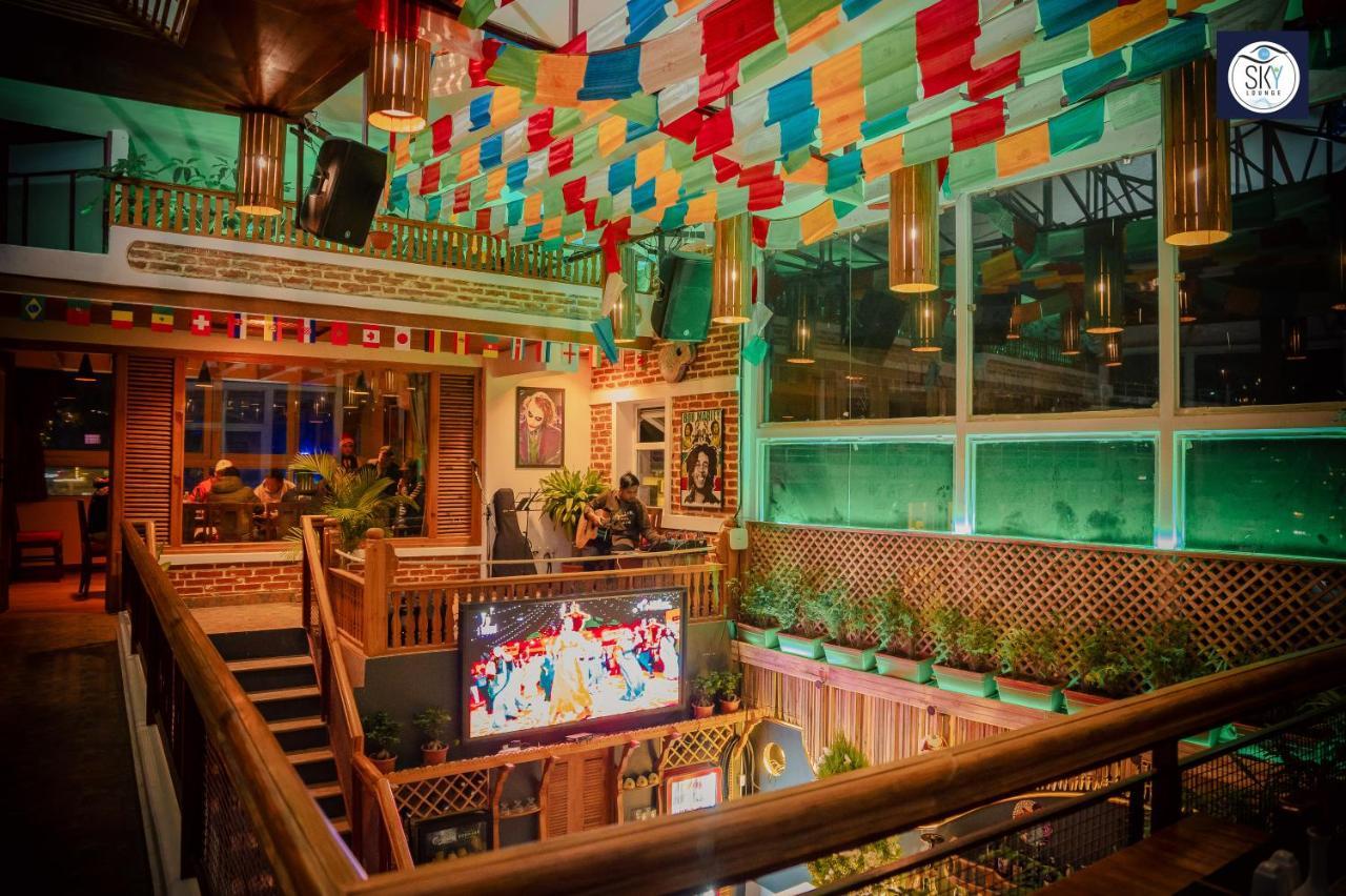 Himalayan Glory Inn Pokhara Exteriör bild