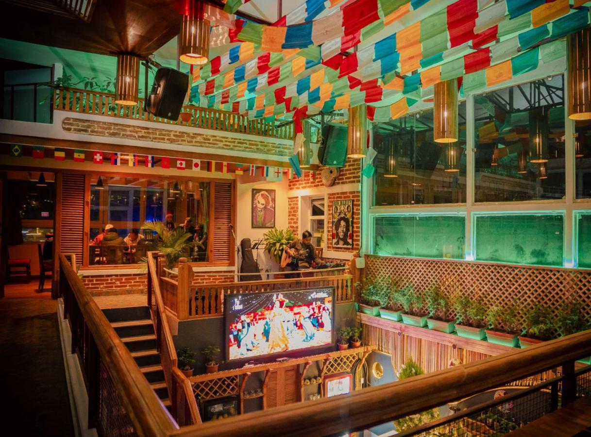 Himalayan Glory Inn Pokhara Exteriör bild