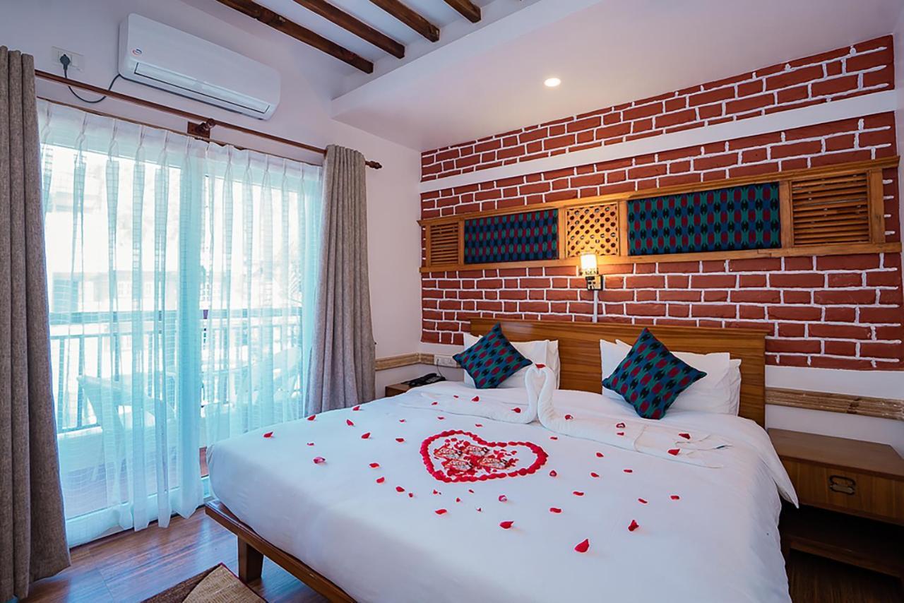 Himalayan Glory Inn Pokhara Exteriör bild