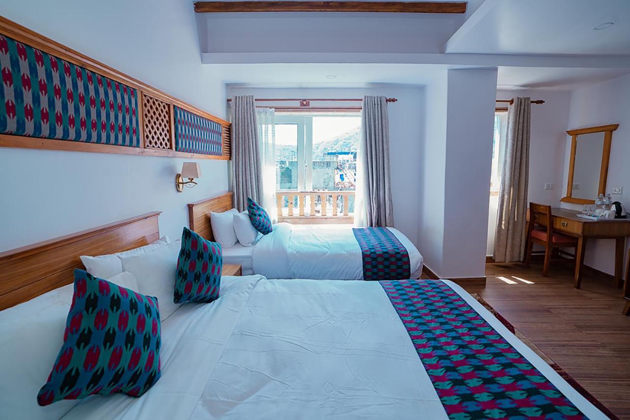 Himalayan Glory Inn Pokhara Exteriör bild