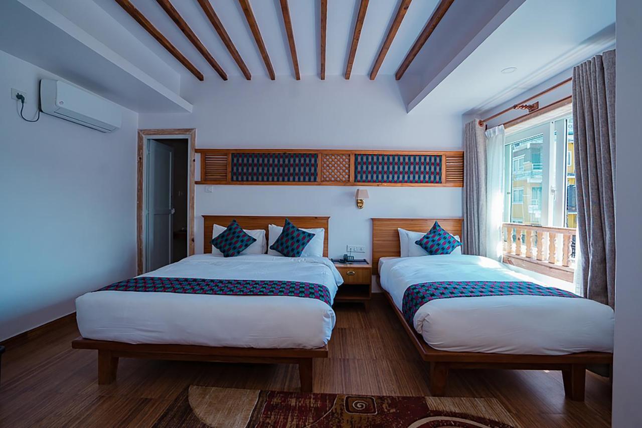 Himalayan Glory Inn Pokhara Exteriör bild